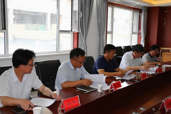 平?jīng)鲢垂究毓筛拭C豐收機械有限責(zé)任公司后召開新一屆股東會暨董事會、監(jiān)事會(圖1)
